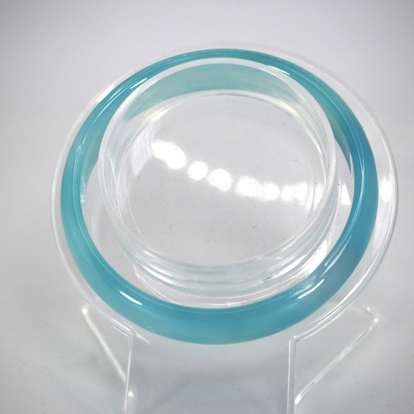 Bright Blue Agate Stone Bangle - Picture 5 of 7